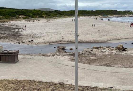 Onrus Beach reopen after debris causes closure